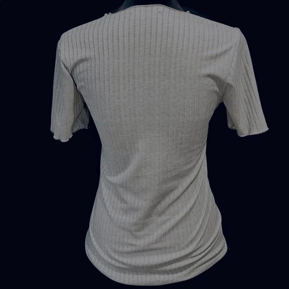 Grey, ribbed, short sleeve top - Picture 4 of 5